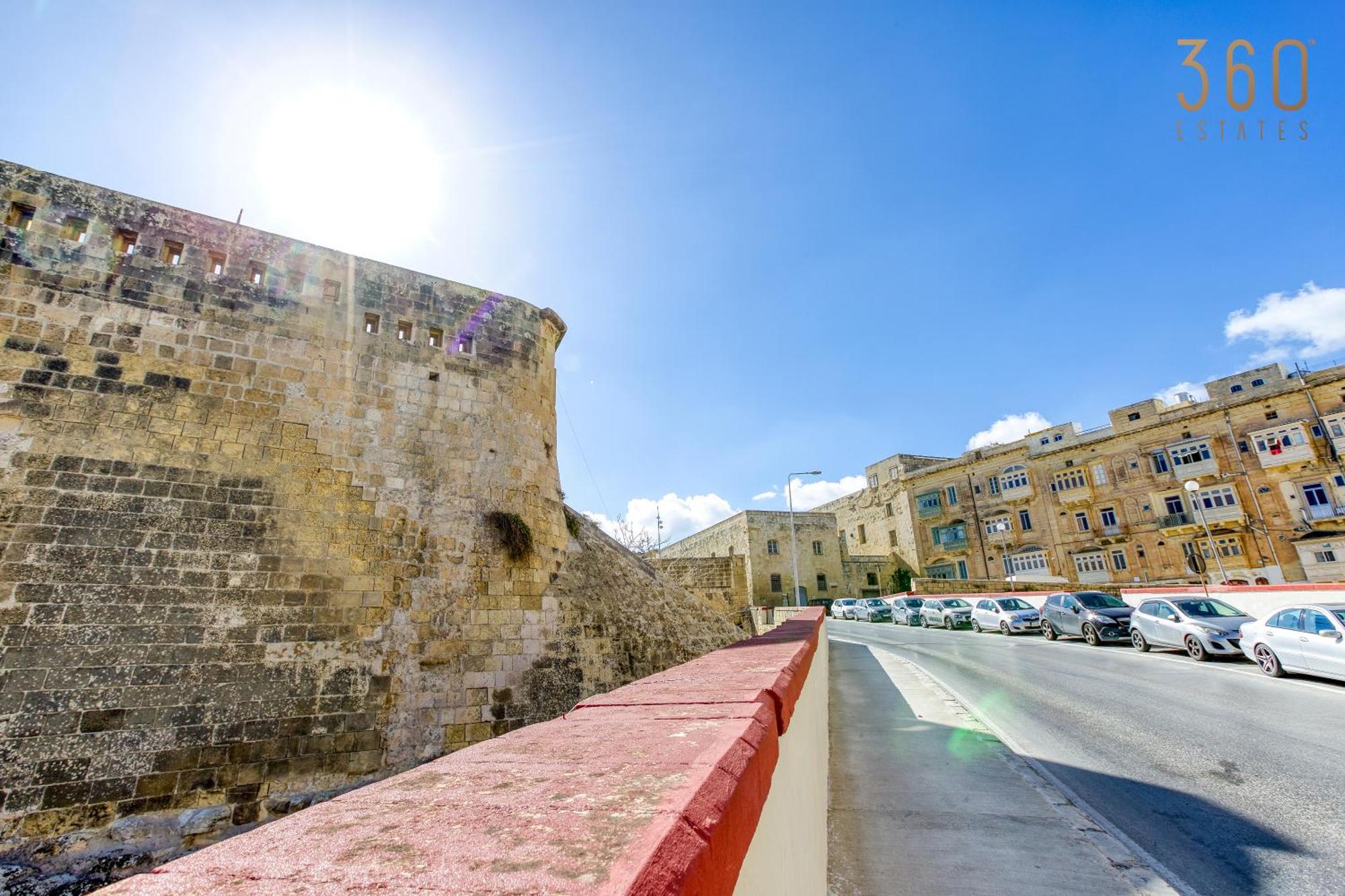 Charming Home With Sea Views & Maltese Balcony By 360 Estates Valletta Exterior foto